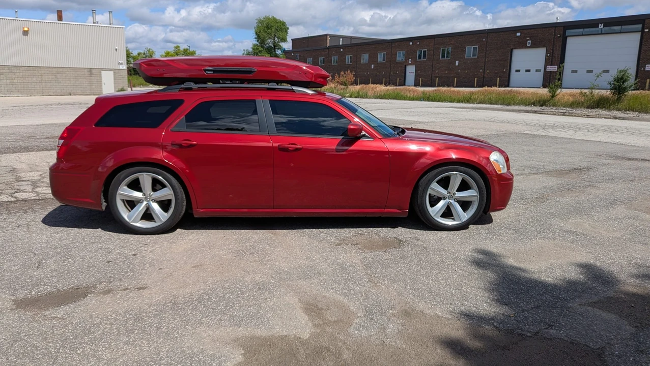 2005 Dodge Magnum 2nd Gen Wagon - Image 6 of 31