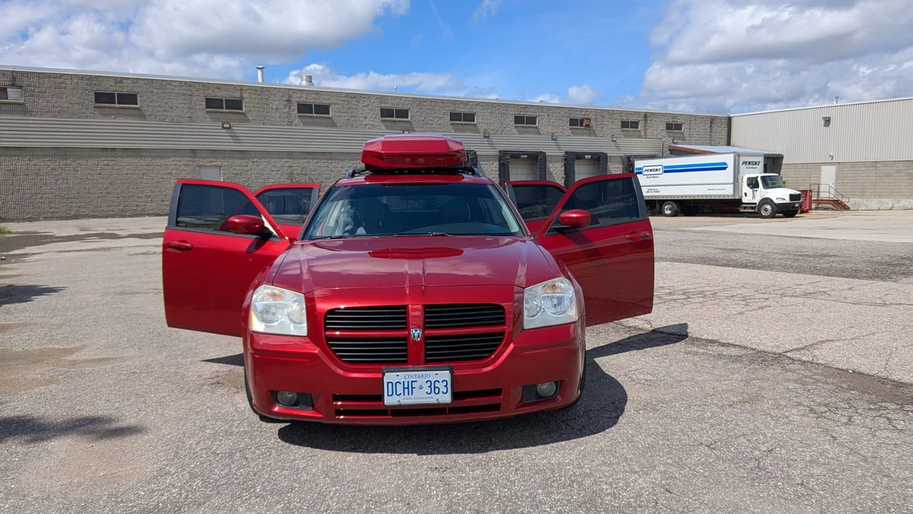 2005 Dodge Magnum 2nd Gen Wagon - Image 31 of 31
