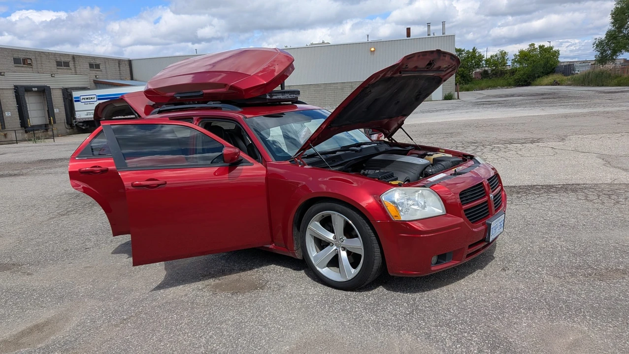 2005 Dodge Magnum 2nd Gen Wagon - Image 30 of 31