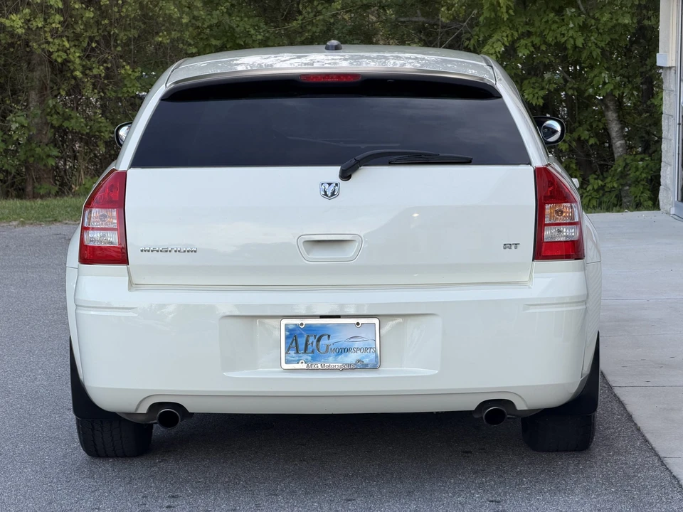 2005 Dodge Magnum 2nd Gen Wagon - Image 10 of 31