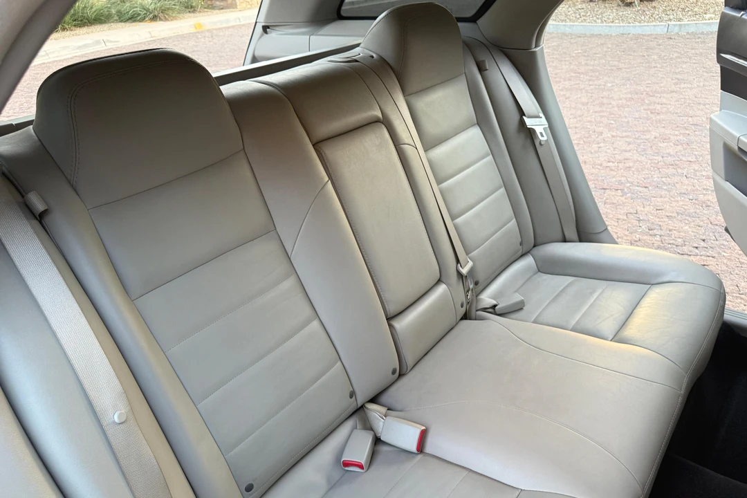 2005 Dodge Magnum 2nd Gen Wagon - Image 19 of 31