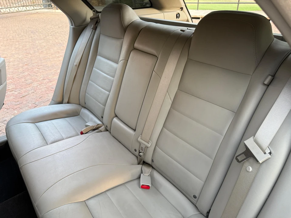 2005 Dodge Magnum 2nd Gen Wagon - Image 24 of 31