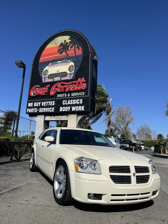 2005 Dodge Magnum 2nd Gen Wagon - Image 14 of 31