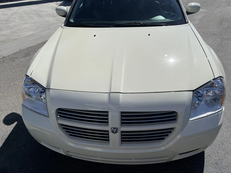 2005 Dodge Magnum 2nd Gen Wagon - Image 21 of 31