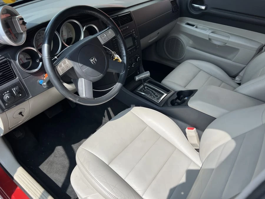 2005 Dodge Magnum 2nd Gen Wagon - Image 4 of 8