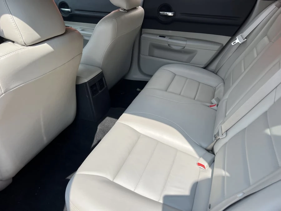 2005 Dodge Magnum 2nd Gen Wagon - Image 6 of 8