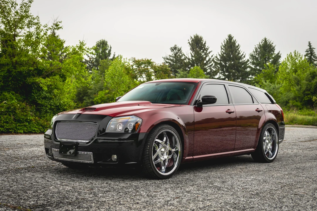2005 Dodge Magnum 2nd Gen Wagon - Image 8 of 31