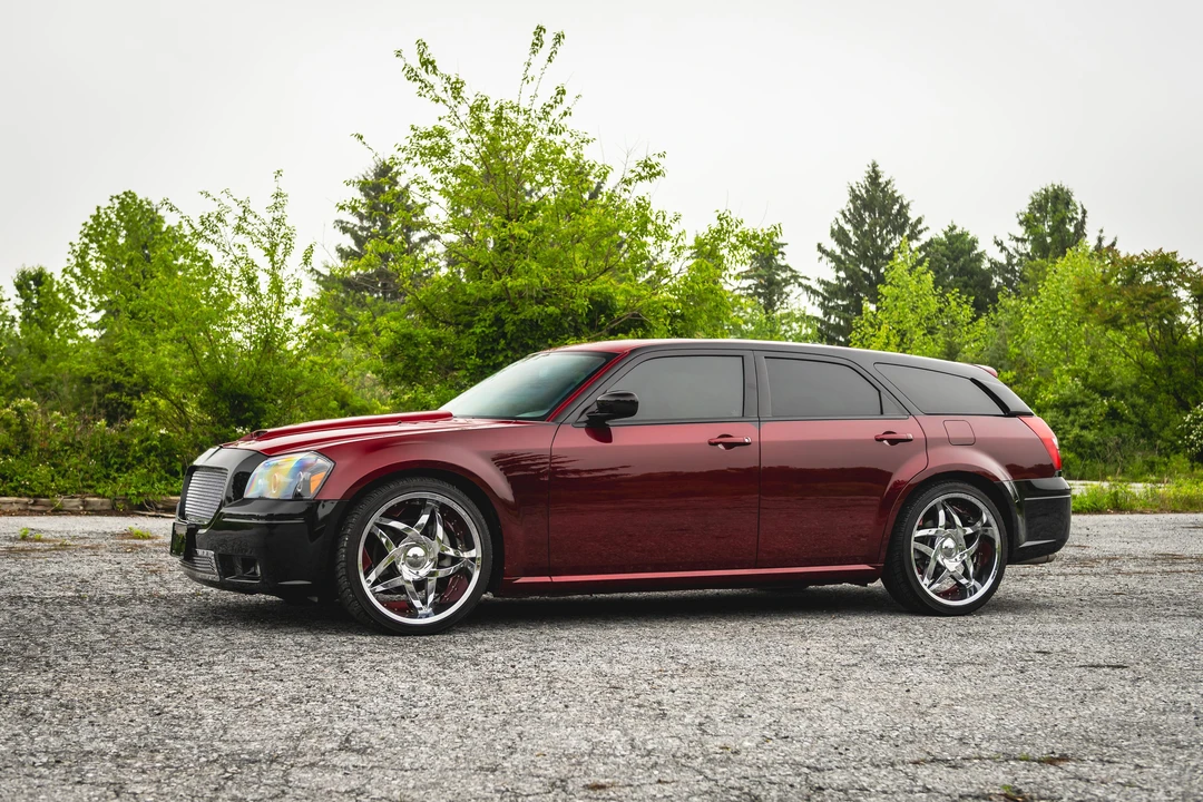 2005 Dodge Magnum 2nd Gen Wagon - Image 15 of 31