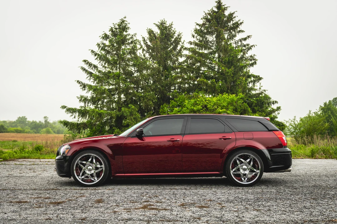 2005 Dodge Magnum 2nd Gen Wagon - Image 17 of 31