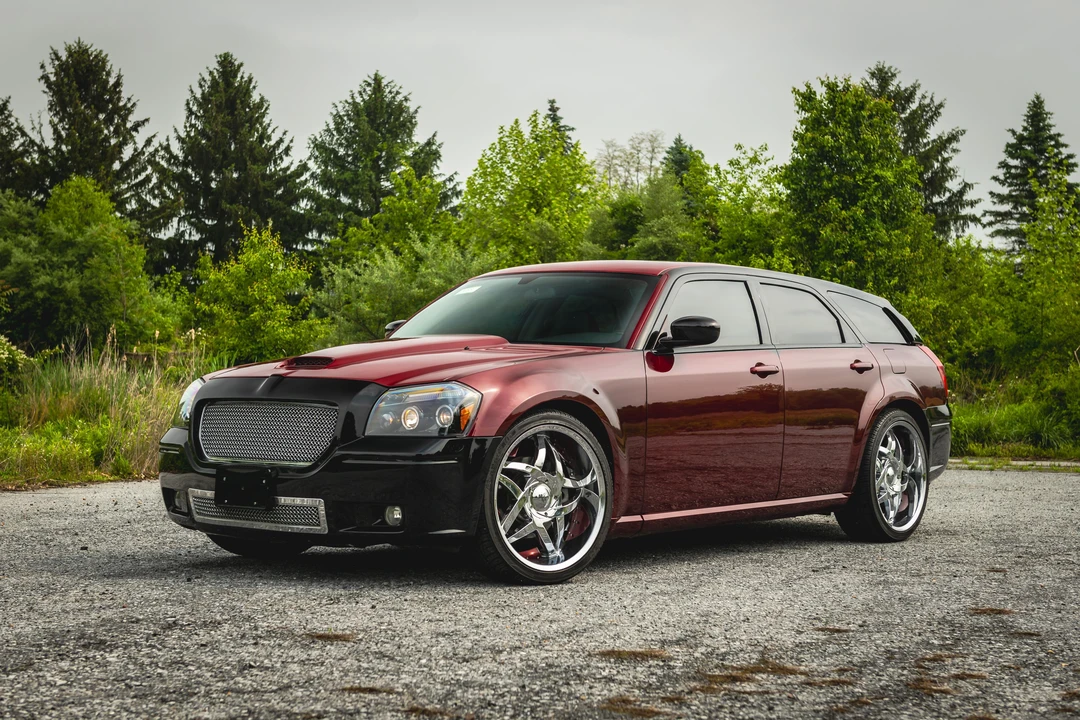 2005 Dodge Magnum 2nd Gen Wagon - Image 11 of 31
