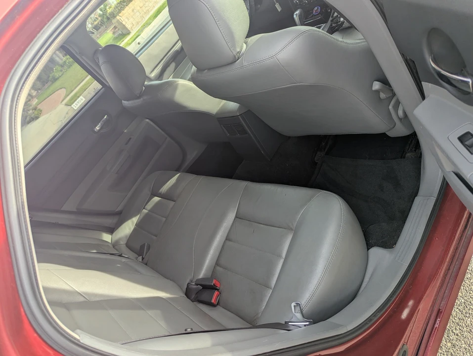 2005 Dodge Magnum 2nd Gen Wagon - Image 3 of 29