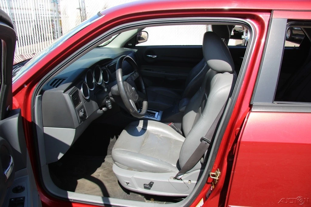 2005 Dodge Magnum 2nd Gen Wagon - Image 12 of 21