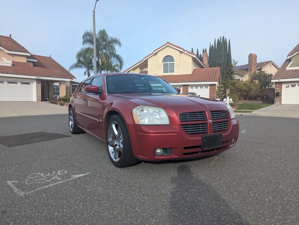2005 Dodge Magnum 2nd Gen Wagon - Image 17 of 29