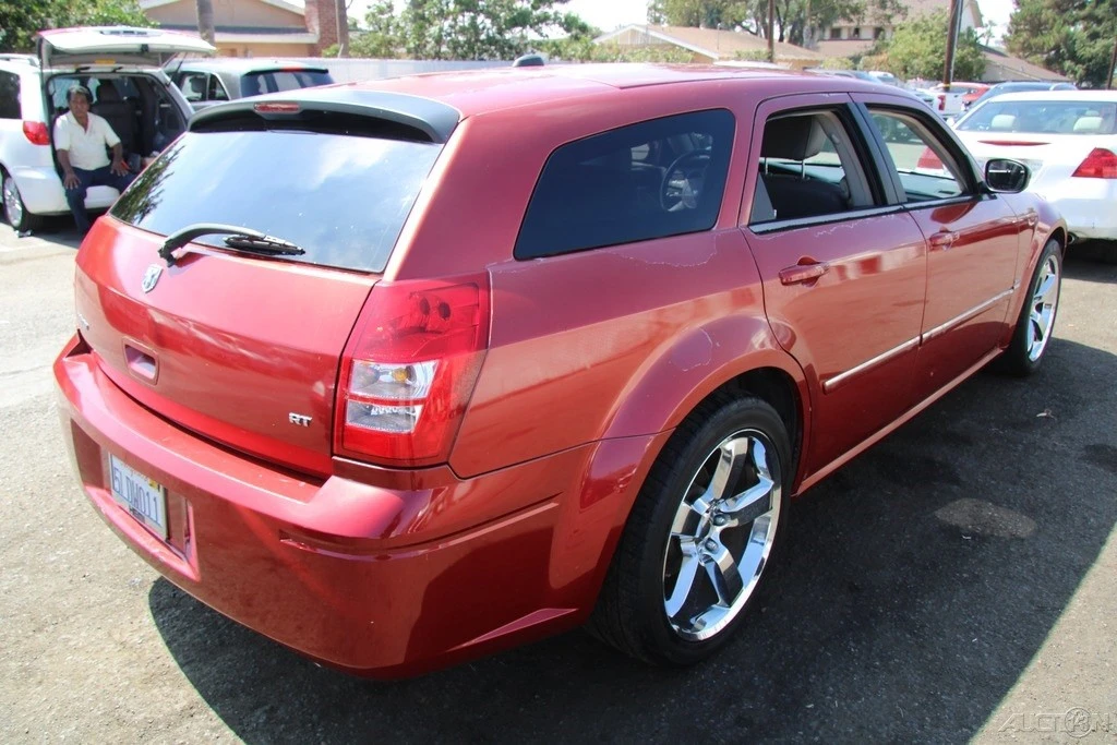 2005 Dodge Magnum 2nd Gen Wagon - Image 6 of 21
