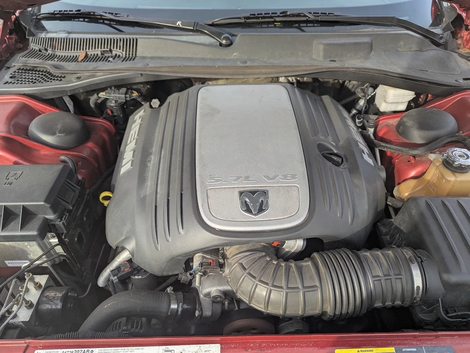 2005 Dodge Magnum 2nd Gen Wagon - Image 7 of 29