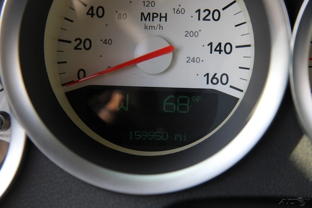 2005 Dodge Magnum 2nd Gen Wagon - Image 15 of 21