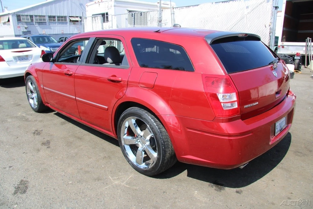 2005 Dodge Magnum 2nd Gen Wagon - Image 4 of 21