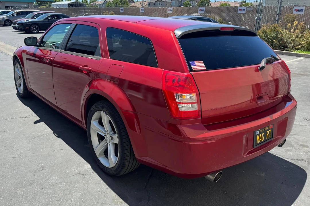 2005 Dodge Magnum 2nd Gen Wagon - Image 4 of 31