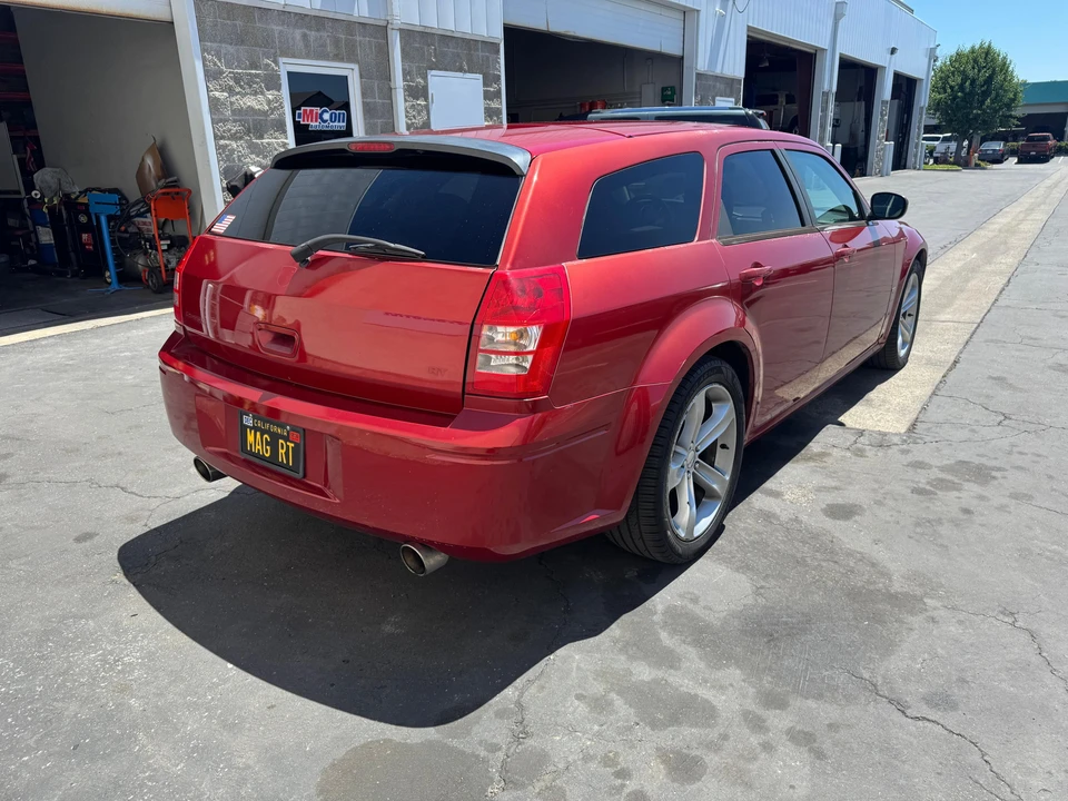 2005 Dodge Magnum 2nd Gen Wagon - Image 11 of 31