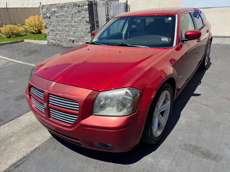2005 Dodge Magnum 2nd Gen Wagon - Image 6 of 31