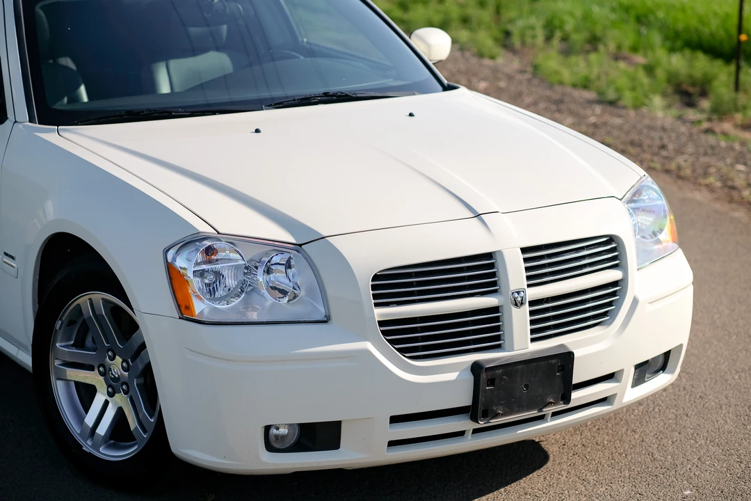 2005 Dodge Magnum 2nd Gen Wagon - Image 20 of 31