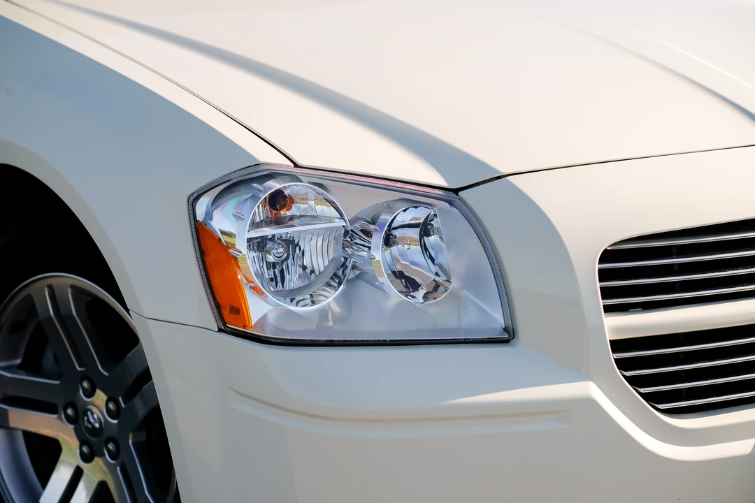 2005 Dodge Magnum 2nd Gen Wagon - Image 21 of 31