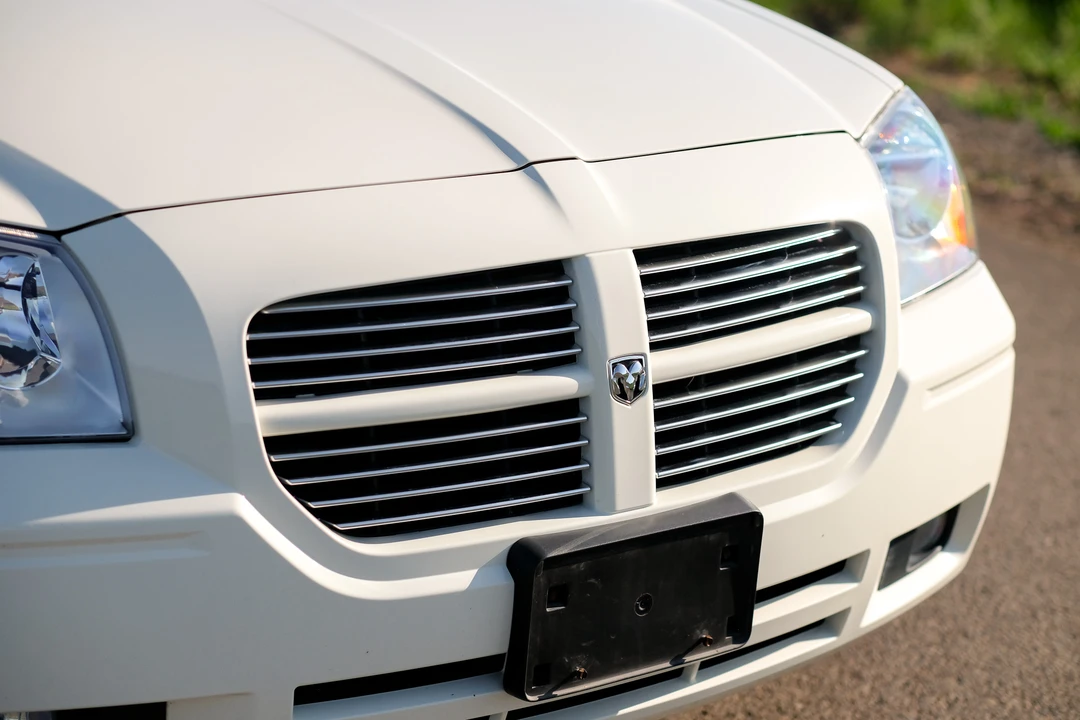 2005 Dodge Magnum 2nd Gen Wagon - Image 22 of 31