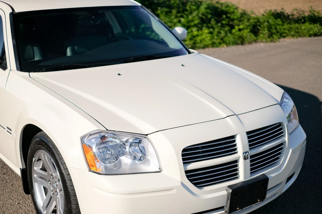 2005 Dodge Magnum 2nd Gen Wagon - Image 18 of 31