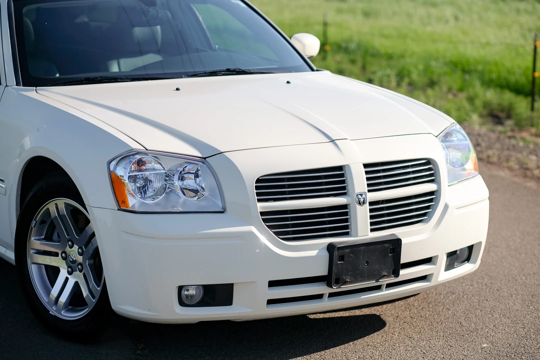 2005 Dodge Magnum 2nd Gen Wagon - Image 19 of 31