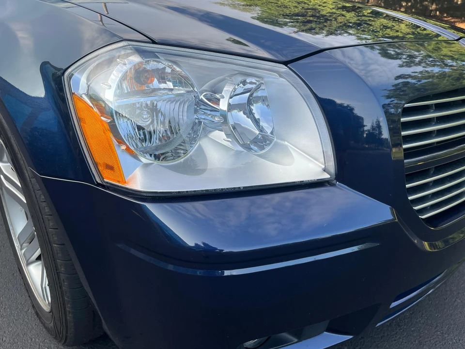 2005 Dodge Magnum 2nd Gen Wagon - Image 14 of 31