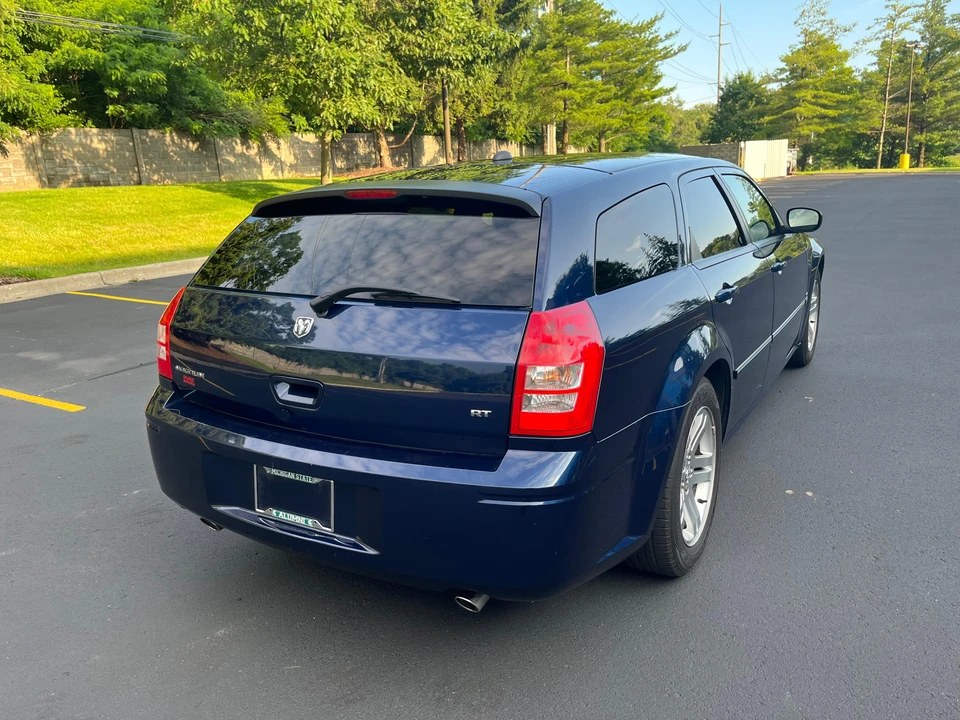 2005 Dodge Magnum 2nd Gen Wagon - Image 10 of 31