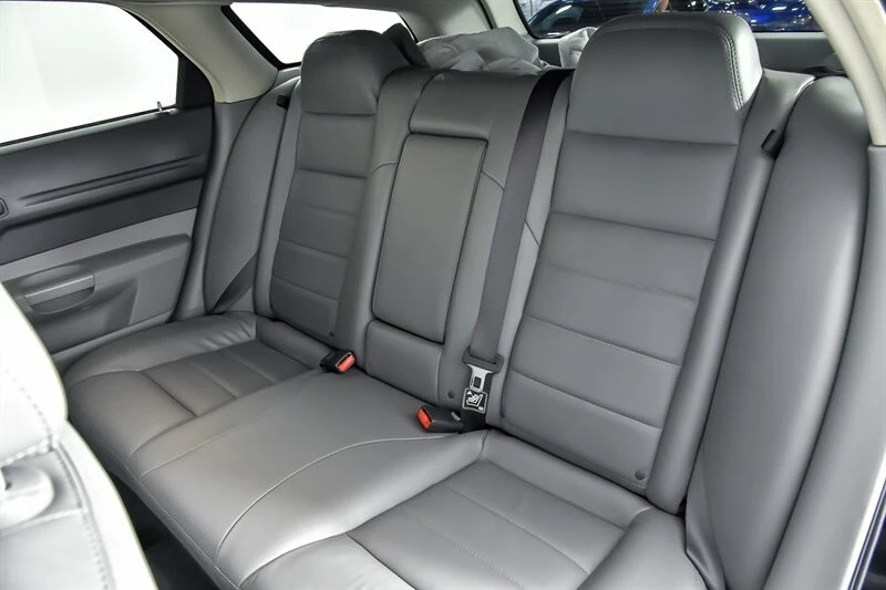 2005 Dodge Magnum 2nd Gen Wagon - Image 21 of 21