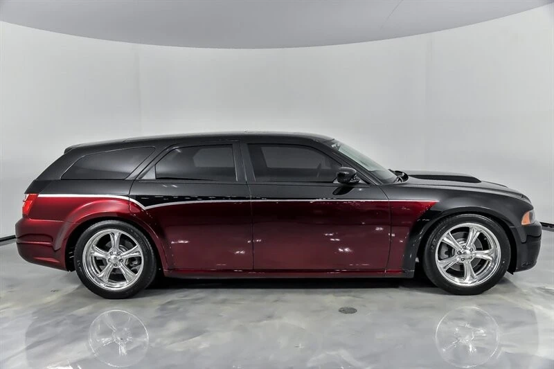 2005 Dodge Magnum 2nd Gen Wagon - Image 13 of 21