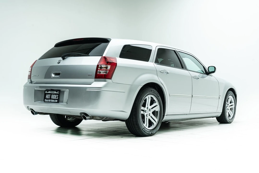 2005 Dodge Magnum 2nd Gen Wagon - Image 12 of 12