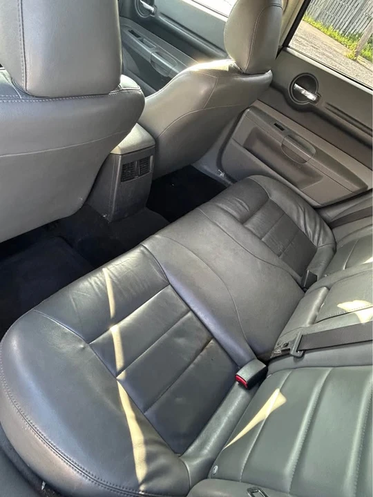 2005 Dodge Magnum 2nd Gen Wagon - Image 14 of 18