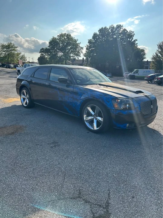 2005 Dodge Magnum 2nd Gen Wagon - Image 17 of 18