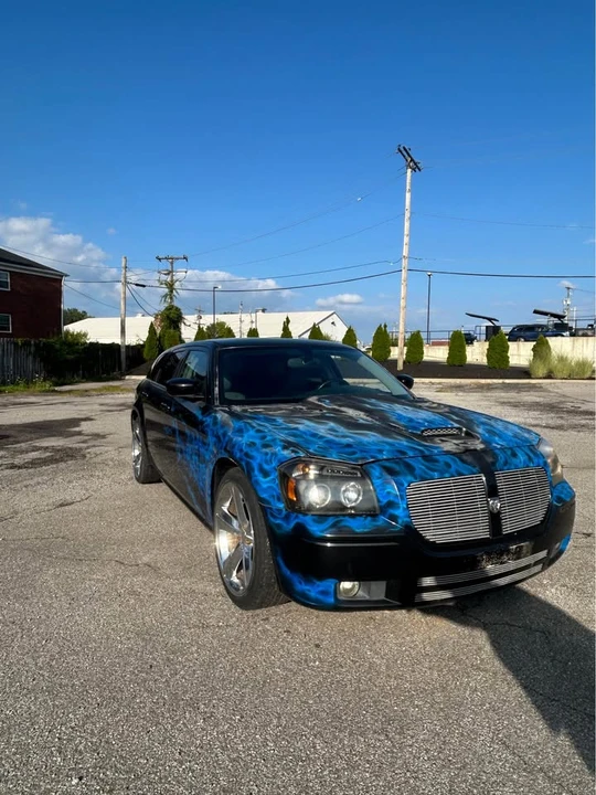 2005 Dodge Magnum 2nd Gen Wagon - Image 12 of 18