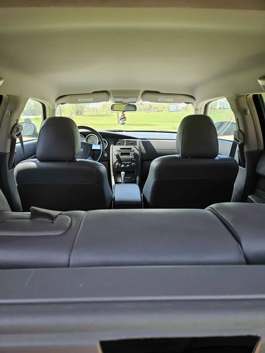 2005 Dodge Magnum 2nd Gen Wagon - Image 10 of 10