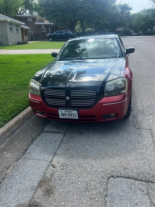 2005 Dodge Magnum 2nd Gen Wagon - Image 3 of 3