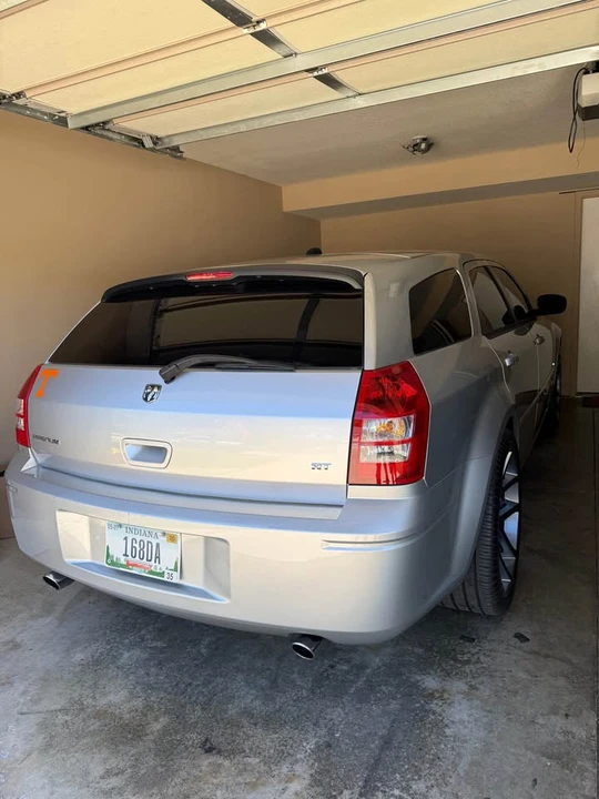 2005 Dodge Magnum 2nd Gen Wagon - Image 20 of 21