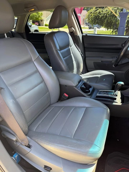 2005 Dodge Magnum 2nd Gen Wagon - Image 12 of 21