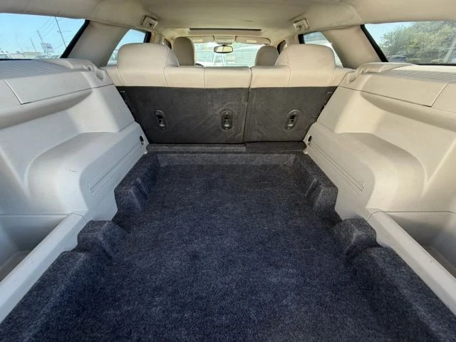 2005 Dodge Magnum 2nd Gen Wagon - Image 16 of 17