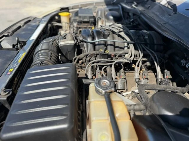 2005 Dodge Magnum 2nd Gen Wagon - Image 17 of 17