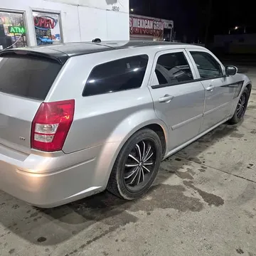 2005 Dodge Magnum R/T Sport Wagon 4D