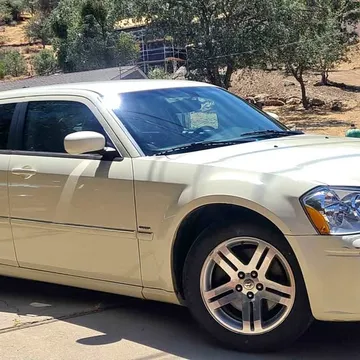 2005 Dodge Magnum R/T Sport Wagon 4D