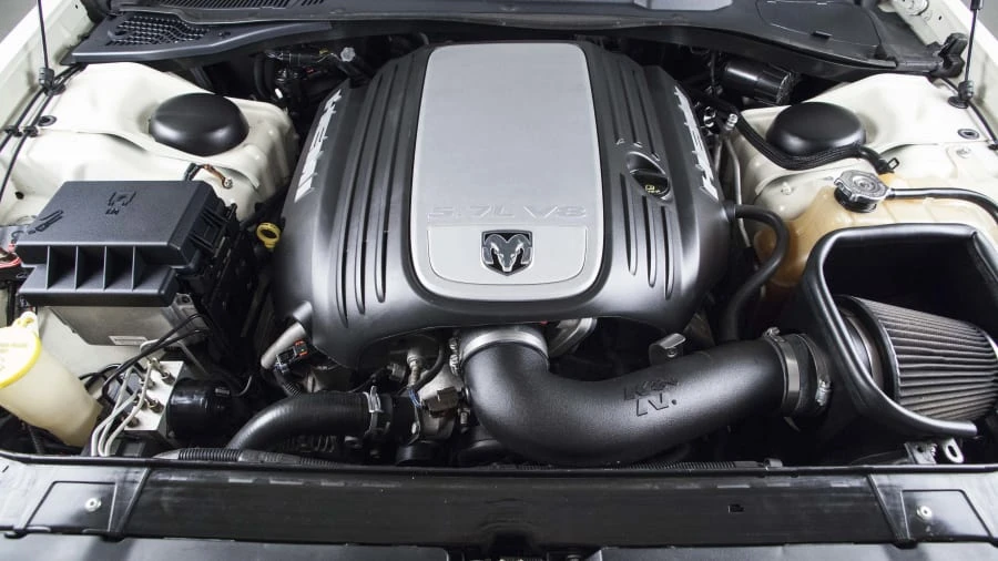 2005 Dodge Magnum 2nd Gen Wagon - Image 6 of 12