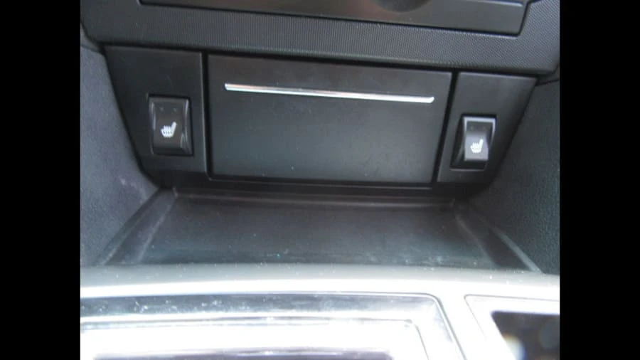 2005 Dodge Magnum 2nd Gen Wagon - Image 8 of 26