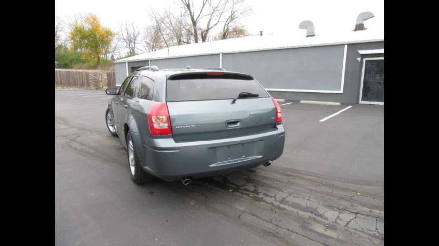 2005 Dodge Magnum 2nd Gen Wagon - Image 19 of 26