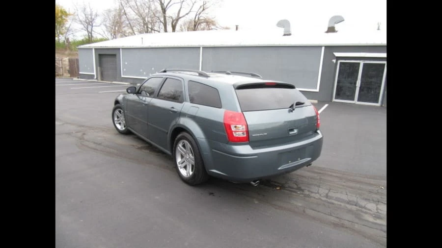 2005 Dodge Magnum 2nd Gen Wagon - Image 20 of 26