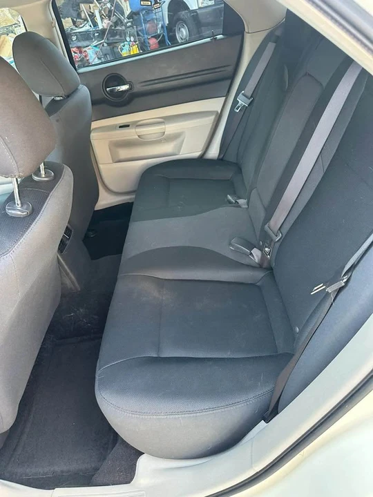2005 Dodge Magnum 2nd Gen Wagon - Image 14 of 20